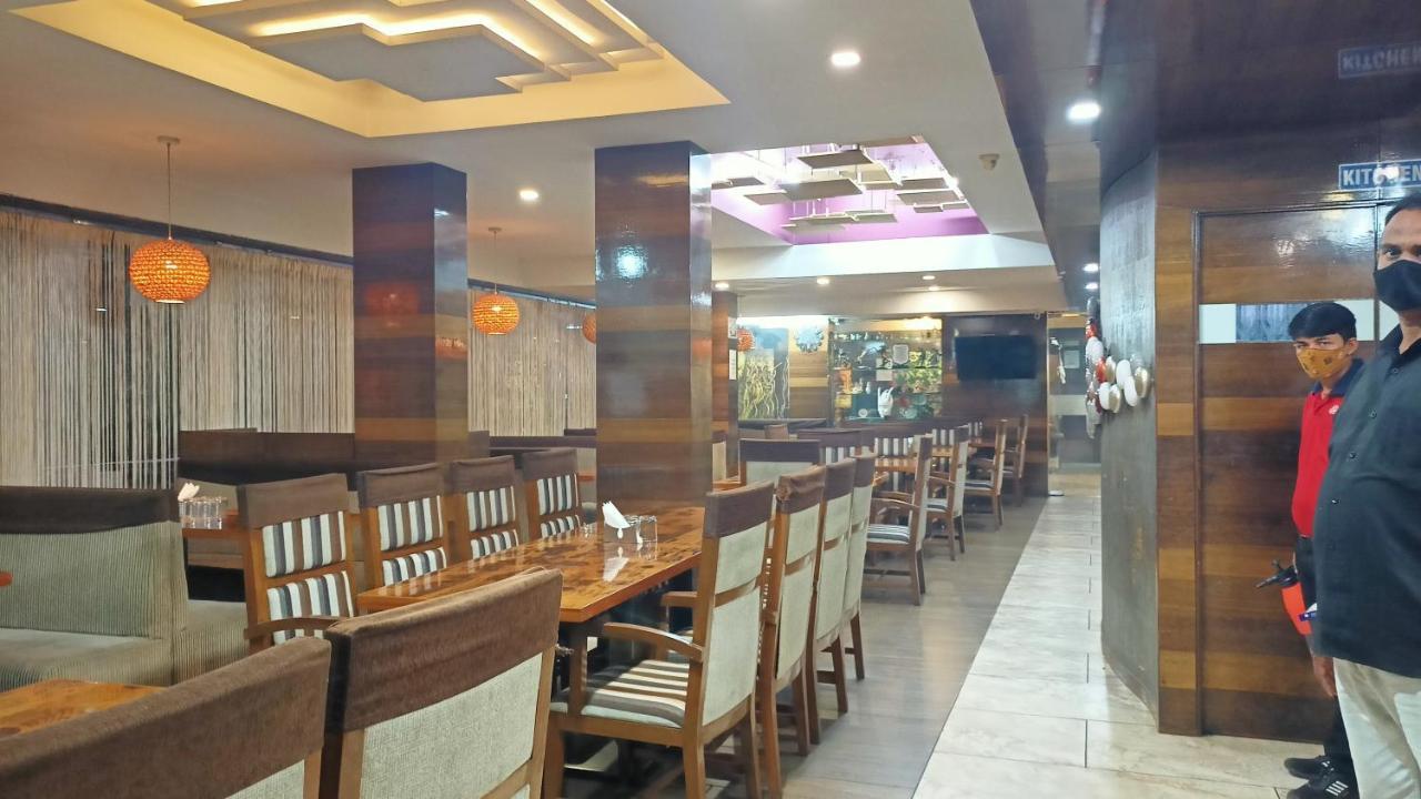 Super Inn Armoise Hotel Ahmedabad Exteriör bild