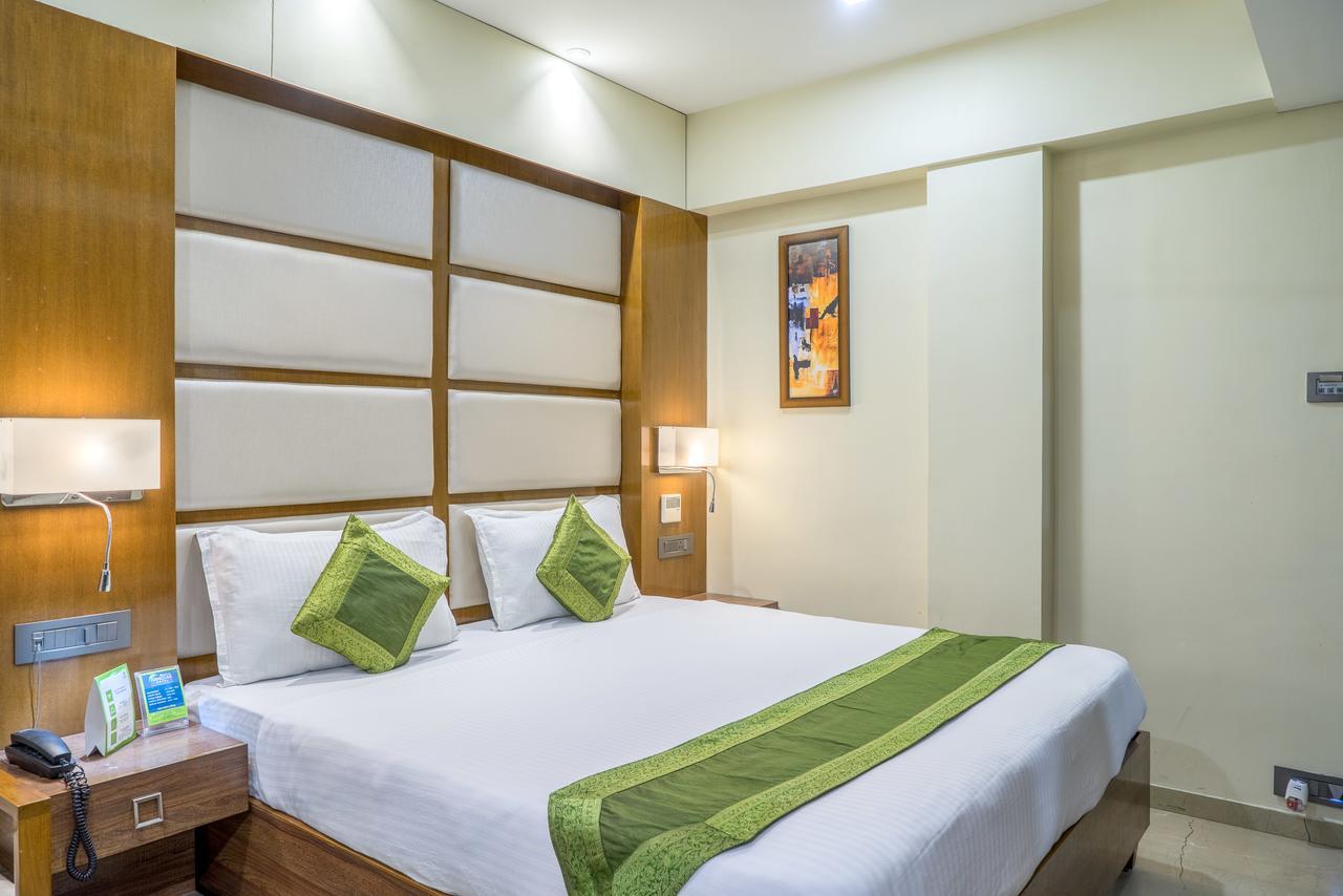 Super Inn Armoise Hotel Ahmedabad Exteriör bild